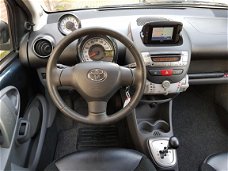 Toyota Aygo - 1.0 5DRS AUTOMAAT NAVIGATIE