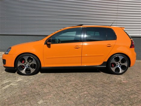 Volkswagen Golf - 2.0 TFSI GTI DSG Full options Oranje Is er maar 1 van - 1