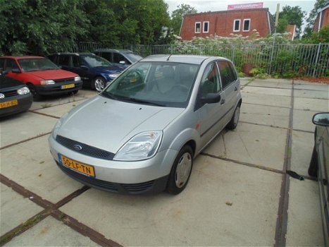 Ford Fiesta - 1.3 Core - 1