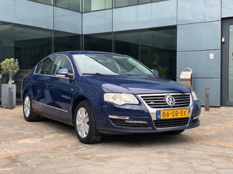 Volkswagen Passat - 1.6 16V FSI Highline - 1