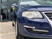 Volkswagen Passat - 1.6 16V FSI Highline - 1 - Thumbnail