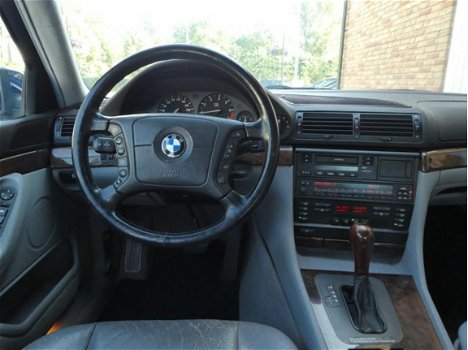 BMW 7-serie - 728i Automaat / Leder / Clima - 1