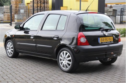 Renault Clio - 1.6-16V Privilège - 1