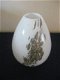 Leuke design vaas; wit met een decoratief druppelmotief. - 1 - Thumbnail