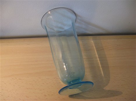 Een mooie oude blauwe vaas... - 2