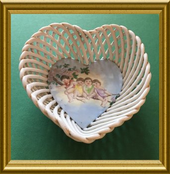 Oud porseleinen schaaltje : kindjes op tak // antique porcelain bowl - 5