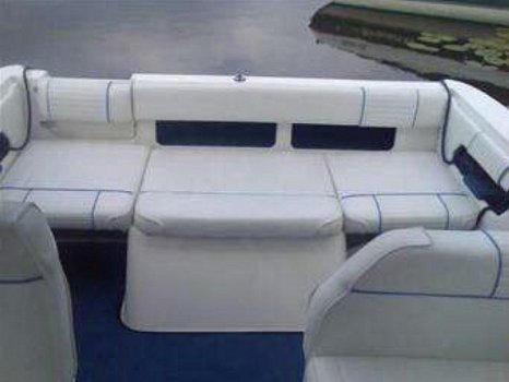 Sea Ray 250 Express Cruiser - 5