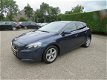 Volvo V40 - 2.0 D4 Summum Buss 1e eig, Vol Leder, Navi, Keyless, vol opties Nieuwjaarssale - 1 - Thumbnail