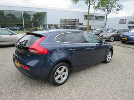 Volvo V40 - 2.0 D4 Summum Buss 1e eig, Vol Leder, Navi, Keyless, vol opties Nieuwjaarssale - 1