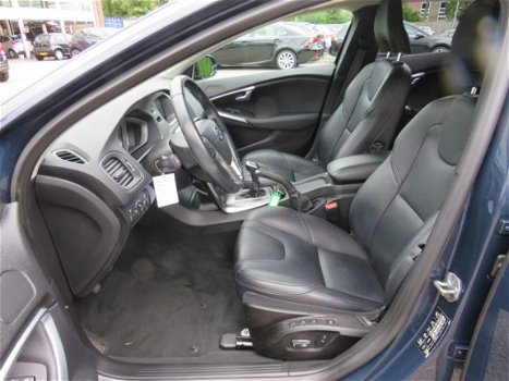 Volvo V40 - 2.0 D4 Summum Buss 1e eig, Vol Leder, Navi, Keyless, vol opties Nieuwjaarssale - 1