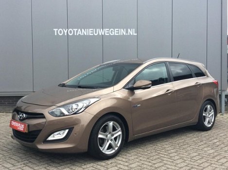 Hyundai i30 Wagon - CVVT, , 1.6i blue i-Motion Business - 1