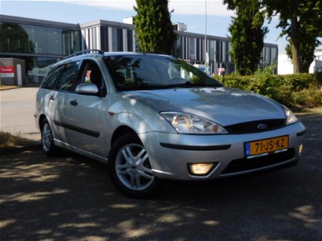 Ford Focus Wagon - 1.6-16V Trend - 1