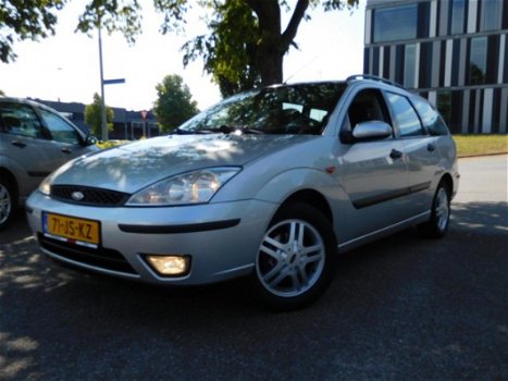 Ford Focus Wagon - 1.6-16V Trend - 1