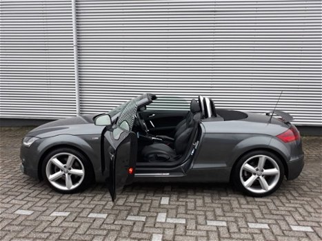 Audi TT - Cabriolet 1.8 S-line uitstraling RIJKLAAR s-line binnen en buiten, clima, xenon+led, 1/2 z - 1