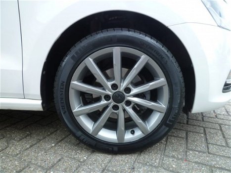 Volkswagen Polo - 1.2 TSI First Edition Rijklaarprijs1e eigenaar - 1