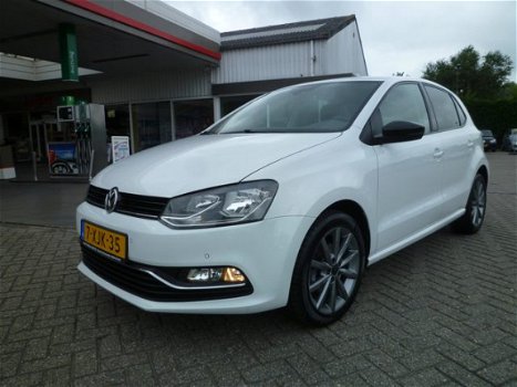 Volkswagen Polo - 1.2 TSI First Edition Rijklaarprijs1e eigenaar - 1