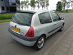 Renault Clio - 1.6-16V Einde jaars aanbieding van € 1500 naar €990 - 1 - Thumbnail