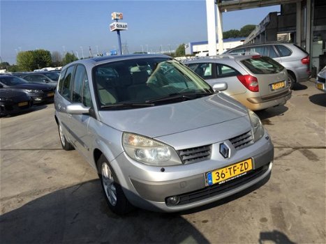 Renault Scénic - Scenic 2.0 dCi Dynamique 7p - 1