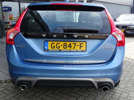 Volvo V60 - D6 Twin Engine R-Design - 1