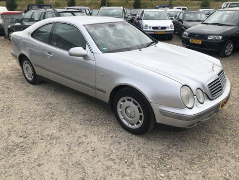 Mercedes-Benz CLK-klasse Coupé - 200 Elegance, automaat , leder, nwe apk - 1