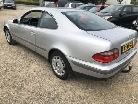 Mercedes-Benz CLK-klasse Coupé - 200 Elegance, automaat , leder, nwe apk - 1