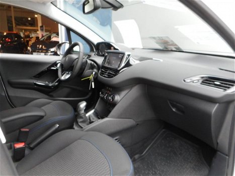 Peugeot 208 - 1.2 Puretech 82pk Signature | | NAVIGATIE | - 1