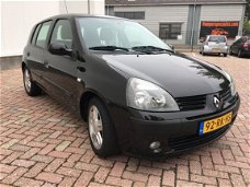 Renault Clio - 1.6-16V Community 5 deurs 2005 airco