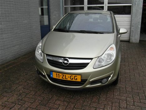 Opel Corsa - 1.2-16V Cosmo - 1