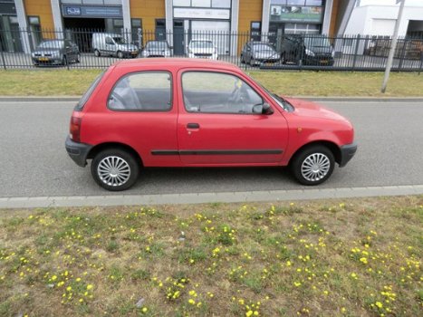 Nissan Micra - 1.0 - 1