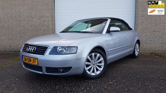 Audi A4 Cabriolet - 1.8 turbo benzine automaat, leer, pdc voor en achter, airco, cruise control, - 1