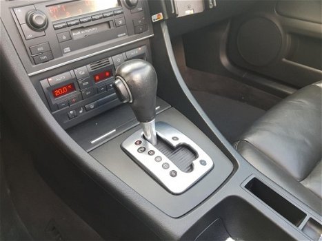 Audi A4 Cabriolet - 1.8 turbo benzine automaat, leer, pdc voor en achter, airco, cruise control, - 1