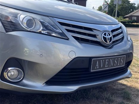 Toyota Avensis - 1.8 VVT-i 147pk Dynamic Business | Navi | PDC | 17inch | Keyless - 1