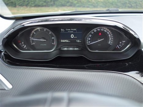 Peugeot 2008 - 1.2 PureTech GT-line 130PK, Panorama dak, Navigatie, Clima, Cruise, Parkeersensoren m - 1