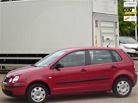 Volkswagen Polo - 1.2 12V 5 deurs, bj.2002, rood, airco, APK tot 04/2020, km.stand is 248773, stuurb - 1