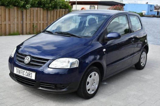 Volkswagen Fox - 1.2 Trendline KM NAP , nieuwe apk o.a met 6 m GARANTIE - 1