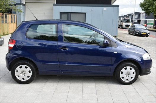 Volkswagen Fox - 1.2 Trendline KM NAP , nieuwe apk o.a met 6 m GARANTIE - 1