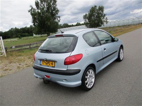 Peugeot 206 - 1.4 XT , nieuwe apk , inruil mogelijk - 1