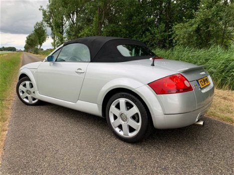 Audi TT Roadster - 1.8 5V Turbo '189DKM' Zeer Netjes/Motorschade - 1