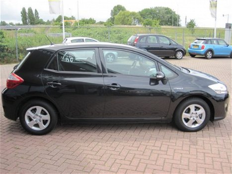 Toyota Auris - 1.8 Full Hybrid Dynamic AUTOMAAT*AIRCO(AUTOMATISCH)*NAVIGATIE* ACHTERUITRIJCAMERA* LM - 1