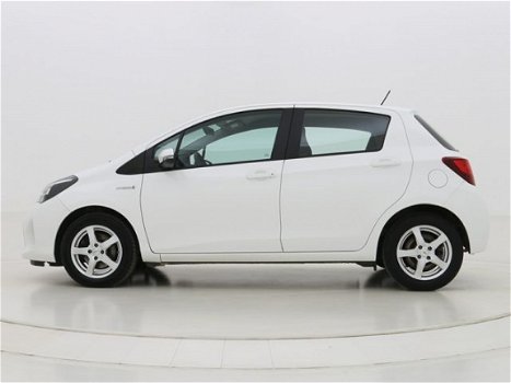 Toyota Yaris - 1.5 Hybrid Now Limited 5-drs - 1