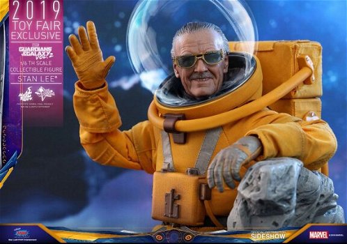 Hot Toys Guardians of the Galaxy Stan Lee MMS545 - 1