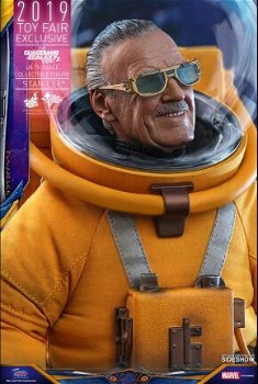 Hot Toys Guardians of the Galaxy Stan Lee MMS545 - 4