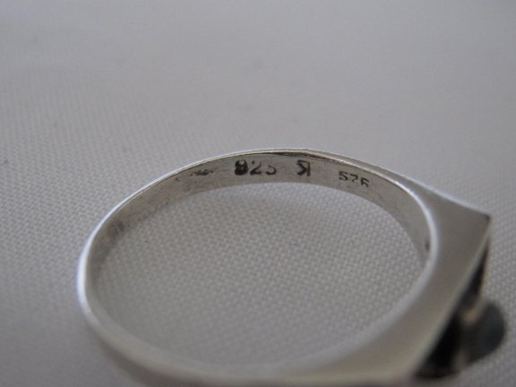 Zilveren ring maat 16.5 met groen blauw getint edelsteentje. - Afbeelding 3