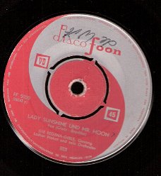 Te koop Discofoon-singles (Vroom en Dreesman) jaren 60