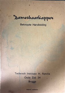 Dameshaarkappen (Oud boekje over haar knippen)