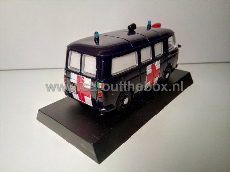 Fiat 238 ambulanza 1969 1:43 Atlas - 3