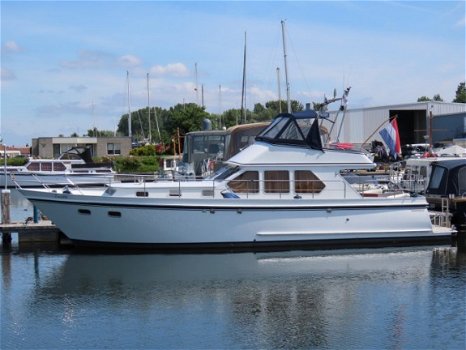 Valkkruiser 1200 Flybridge - 1