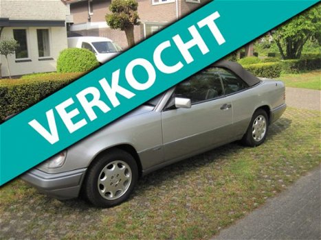 Mercedes-Benz E-klasse Cabrio - 200 allen beurten bij mercedes benz wegens omstandig heden te koop a - 1