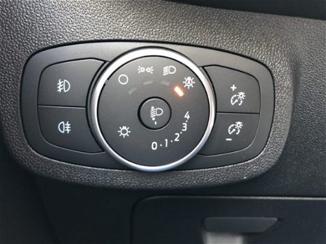 Ford Fiesta - 5DRS 1.0 100PK Titanium Panoramadak / Navigatie / LED - 1