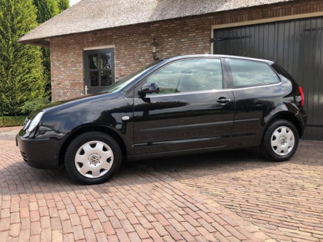 Volkswagen Polo - 1.4-16V Comfortline Nieuwe APK- Clima - 1